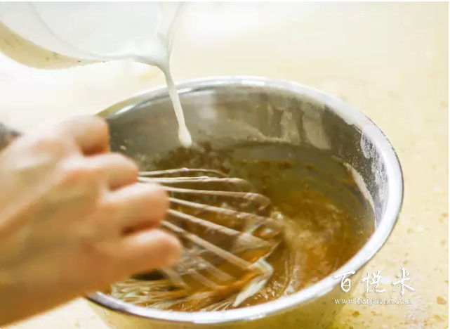 不需要烤箱就可以制作的巧克力千层蛋糕，大人小孩都爱吃